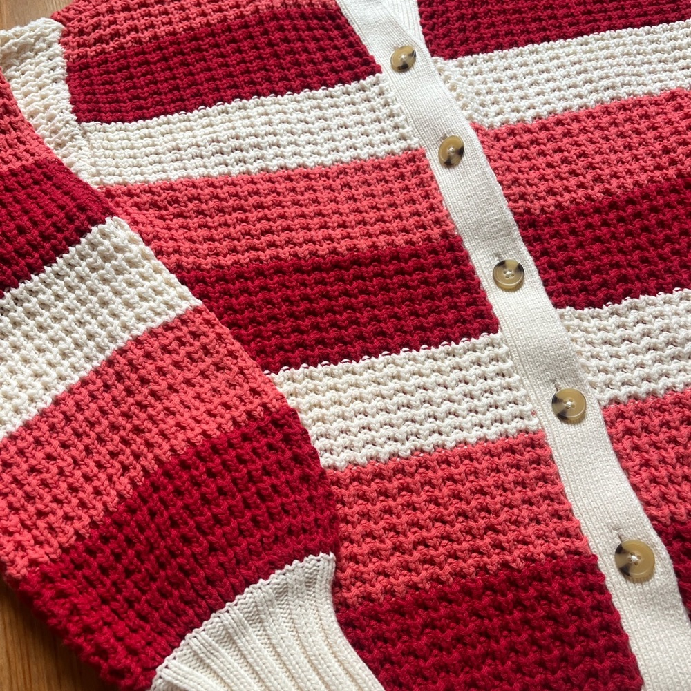 BNWT Pop Sugar sweater size Medium
